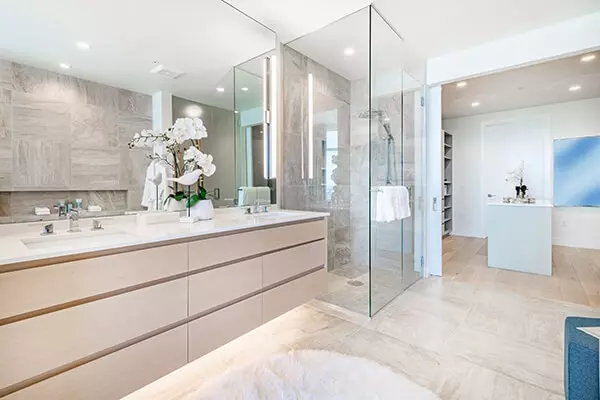 Badezimmer und Fliesen, Raumveredelung